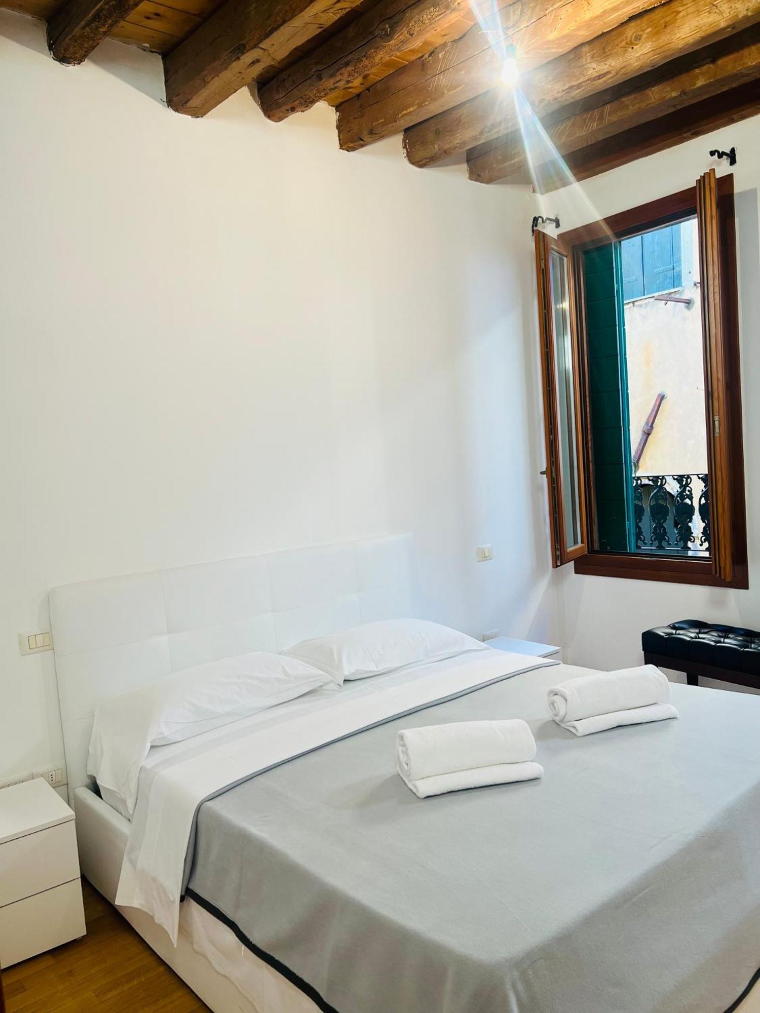 Ca Rialto Apartments Velence Kültér fotó